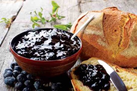 Making Low-Sugar Jams Image
